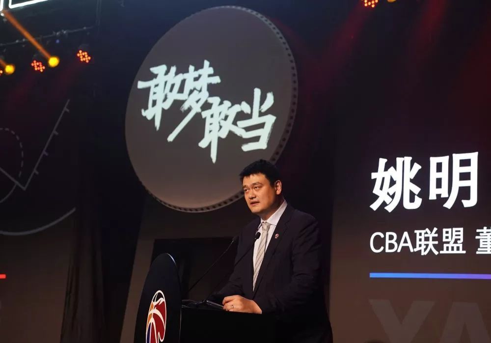 12月5日，首部聚焦海上救援题材的华语电影《紧急救援》发布;分秒必争版预告